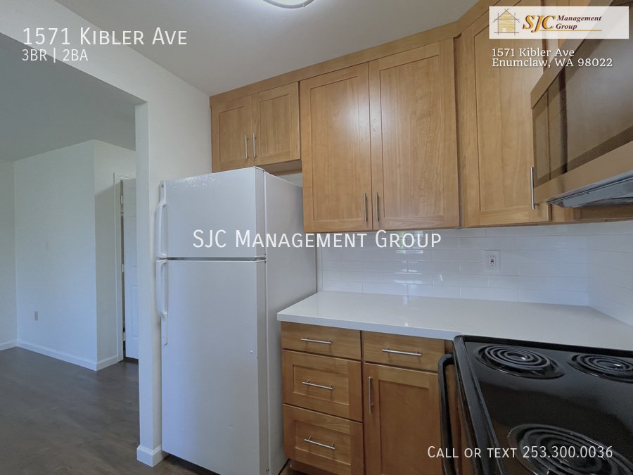 Feels Like New! 3 Bedroom/2 Bath Enumclaw Townhome property image