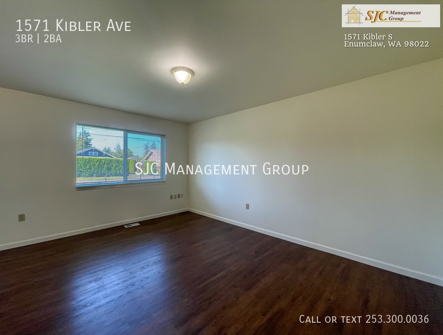 Feels Like New! 3 Bedroom/2 Bath Enumclaw Townhome property image
