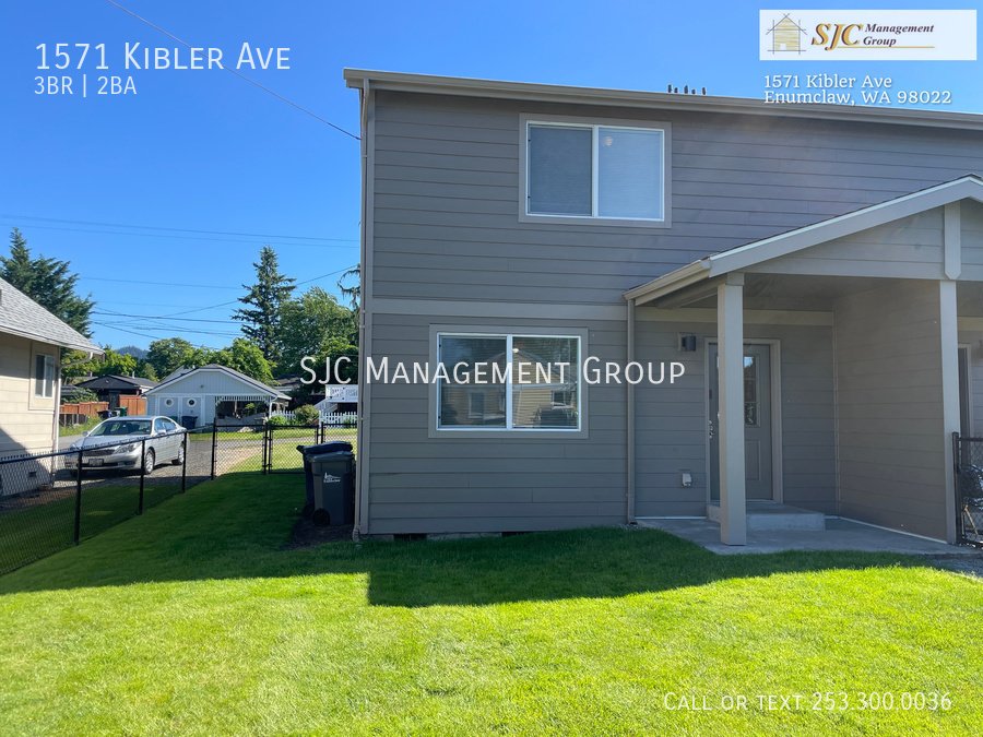 Feels Like New! 3 Bedroom/2 Bath Enumclaw Townhome property image