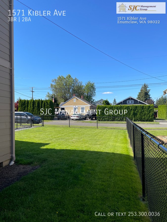 Feels Like New! 3 Bedroom/2 Bath Enumclaw Townhome property image