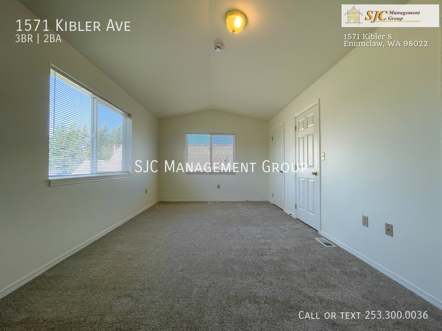 Feels Like New! 3 Bedroom/2 Bath Enumclaw Townhome property image
