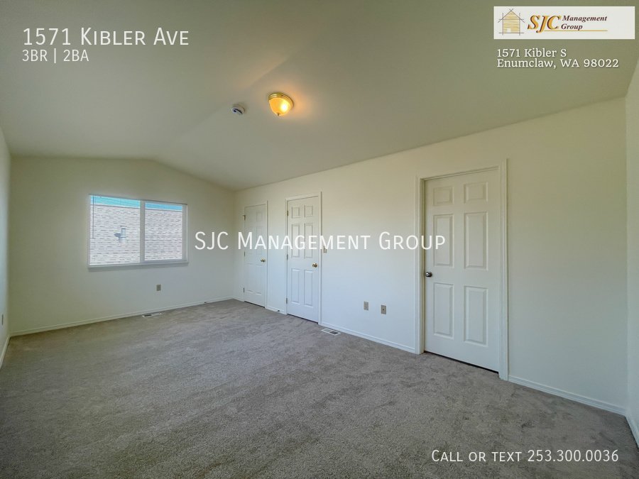 Feels Like New! 3 Bedroom/2 Bath Enumclaw Townhome property image