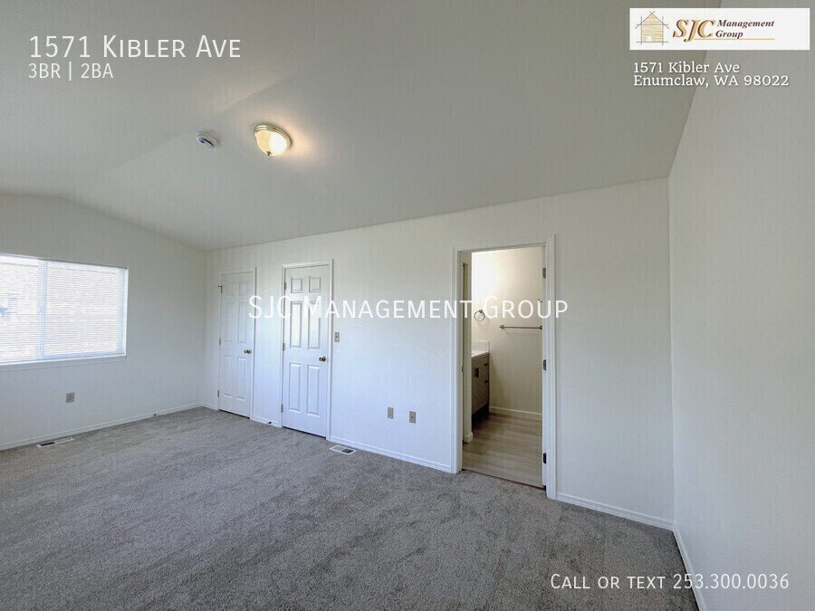 Feels Like New! 3 Bedroom/2 Bath Enumclaw Townhome property image