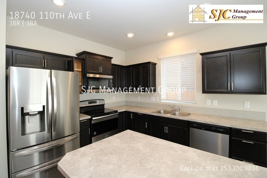 Three bedroom home for rent in Puyallup property image