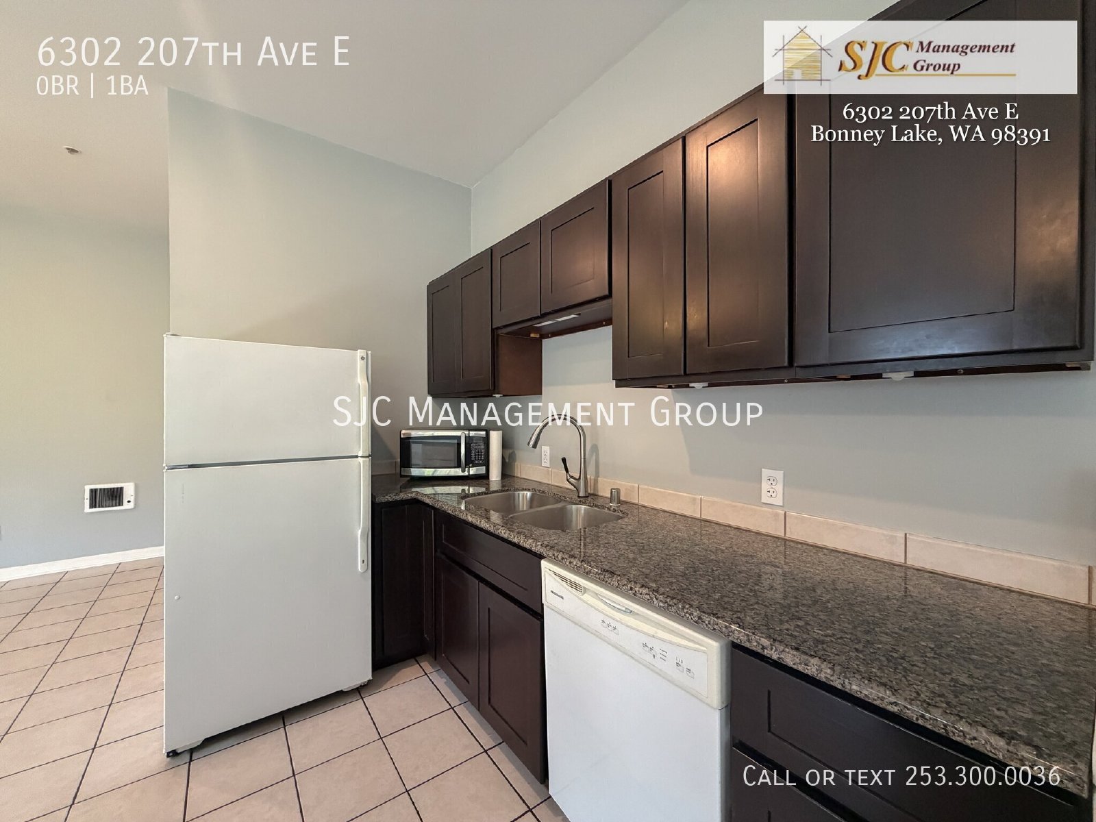 Lake Tapps Standalone Studio, Large Garage, Room for Your Boat! property image