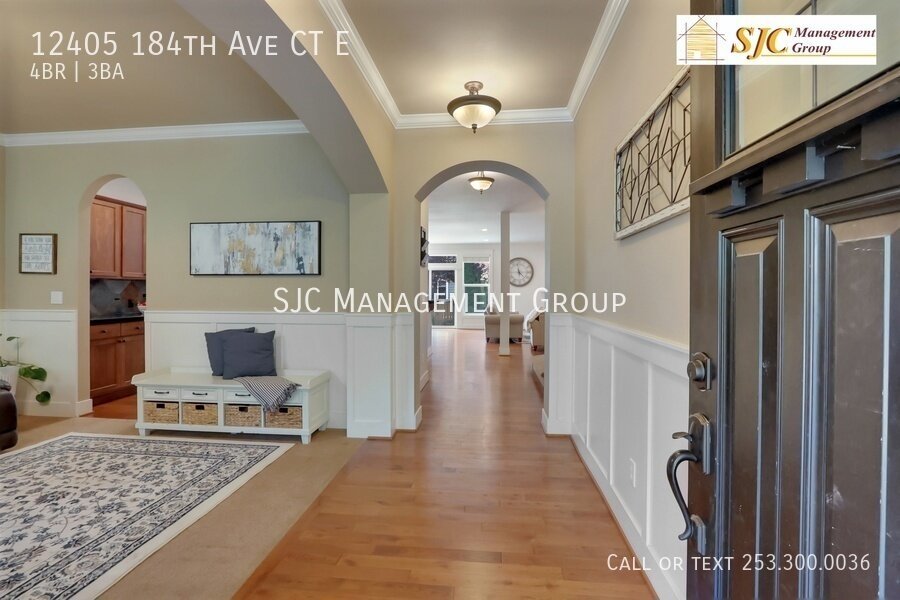 $500 off first month's rent - Four Bedroom three bath home for rent in Falling Water Bonney Lake property image