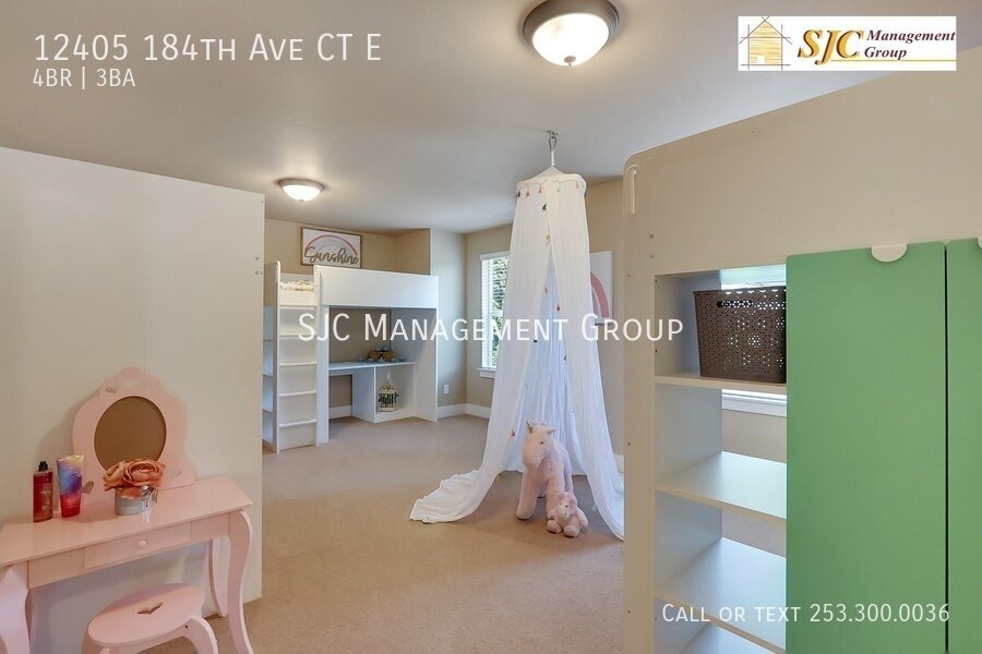$500 off first month's rent - Four Bedroom three bath home for rent in Falling Water Bonney Lake property image