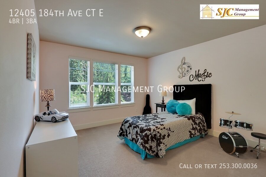 $500 off first month's rent - Four Bedroom three bath home for rent in Falling Water Bonney Lake property image
