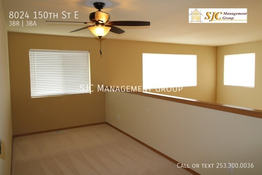 Three bedroom 2.5 bath with bonus space and office for rent in South Hill Puyallup property image