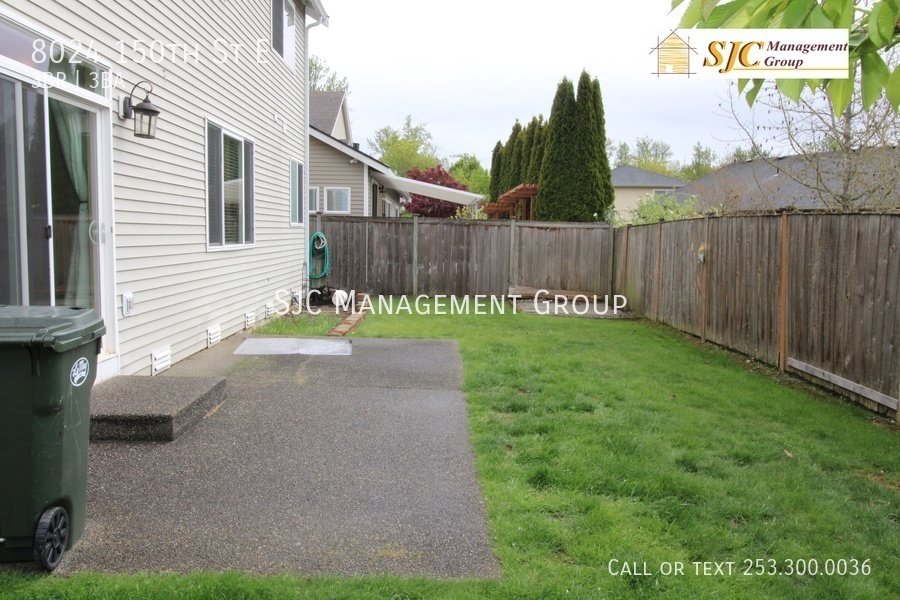 Three bedroom 2.5 bath with bonus space and office for rent in South Hill Puyallup property image