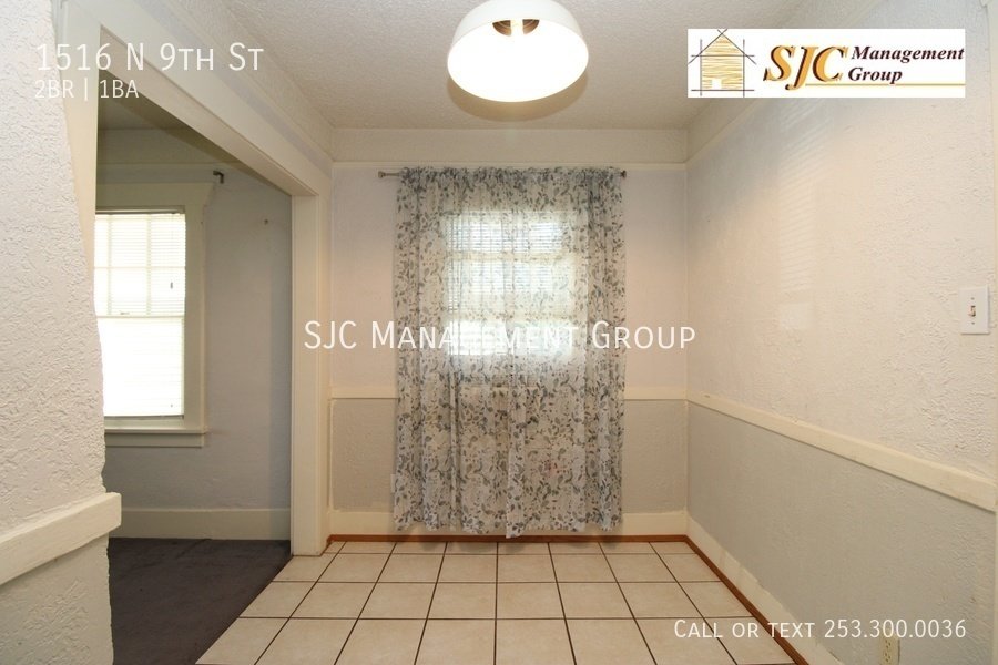 Quaint two bedroom home in Tacoma property image