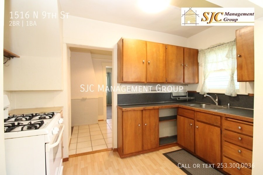 Quaint two bedroom home in Tacoma property image