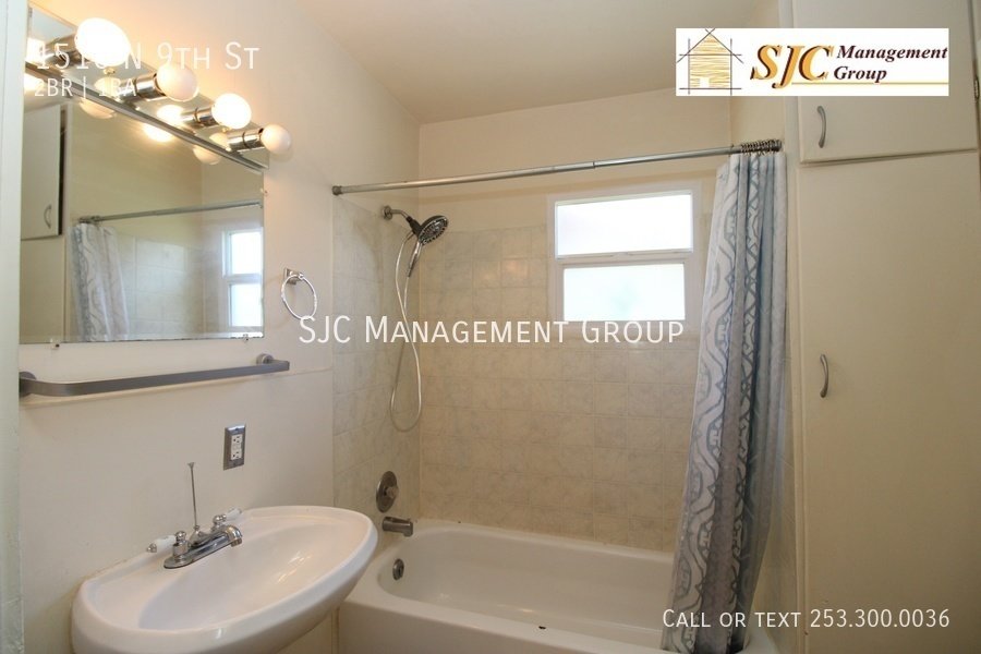 Quaint two bedroom home in Tacoma property image