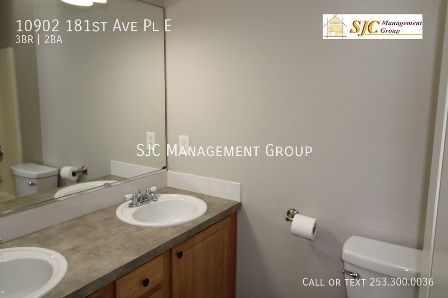 Three Bedroom 2 Bath Rambler for rent in Bonney Lake property image