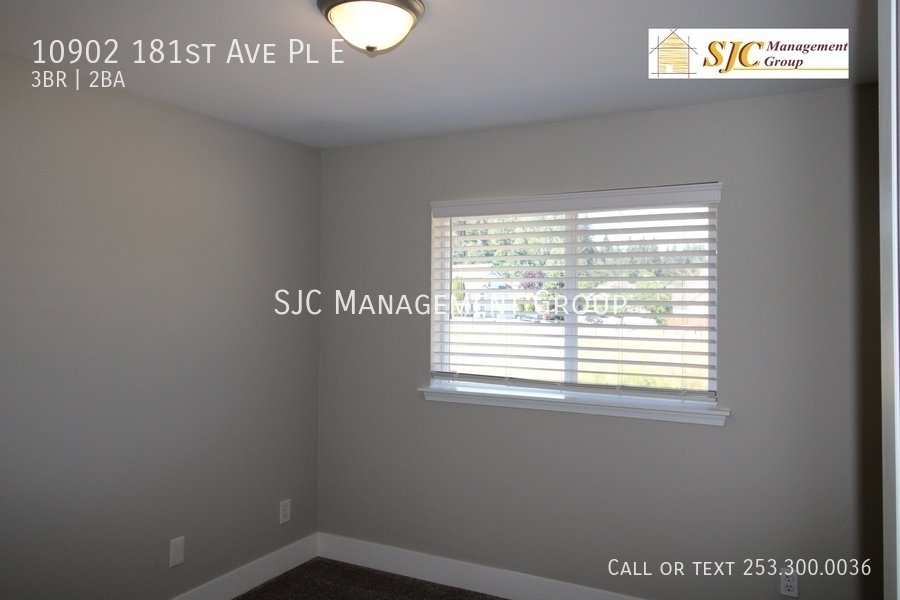 Three Bedroom 2 Bath Rambler for rent in Bonney Lake property image