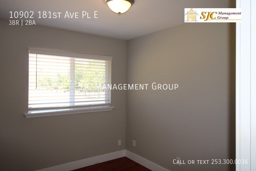 Three Bedroom 2 Bath Rambler for rent in Bonney Lake property image