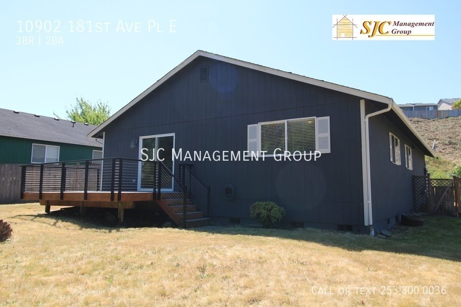 Three Bedroom 2 Bath Rambler for rent in Bonney Lake property image