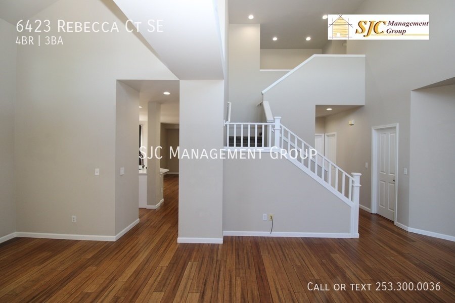 Four bedroom home in Lakeland Hills for rent property image