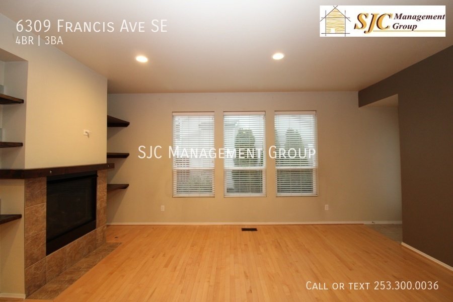 Four bedroom home in Lakeland Hills neighborhood for rent property image