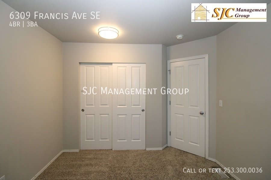 Four bedroom home in Lakeland Hills neighborhood for rent property image