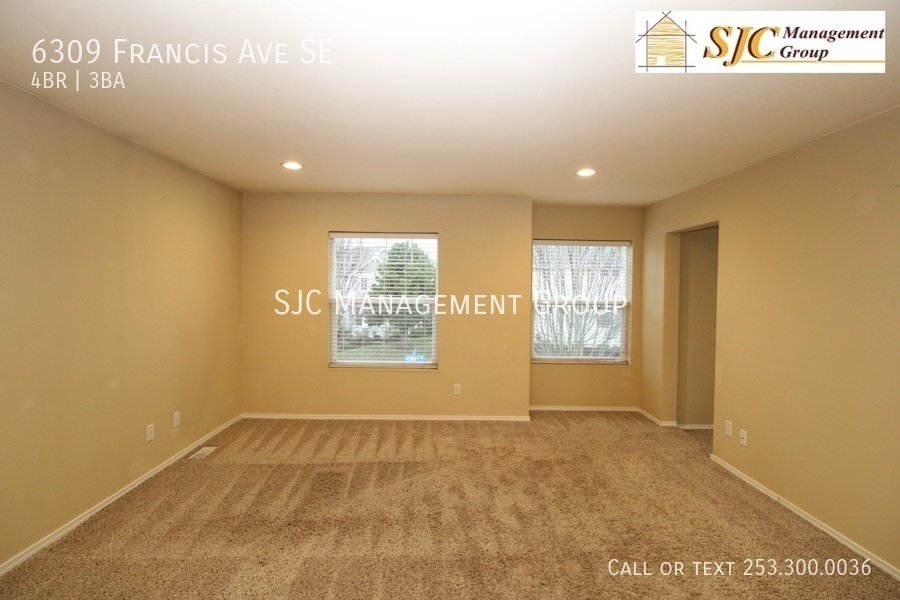 Four bedroom home in Lakeland Hills neighborhood for rent property image