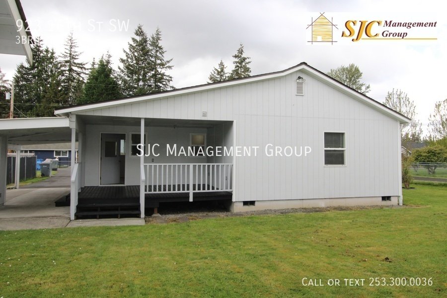 Three bedroom two bath home for rent Puyallup Valley property image