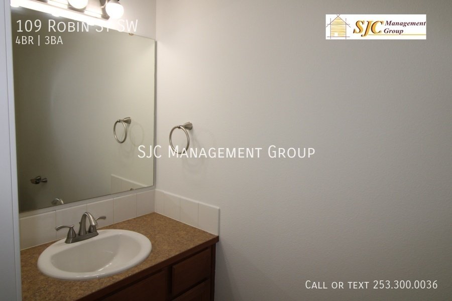 Four bedroom home for rent in Orting property image