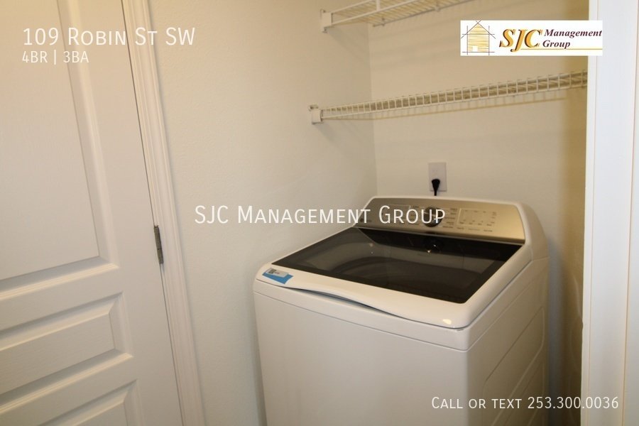 Four bedroom home for rent in Orting property image