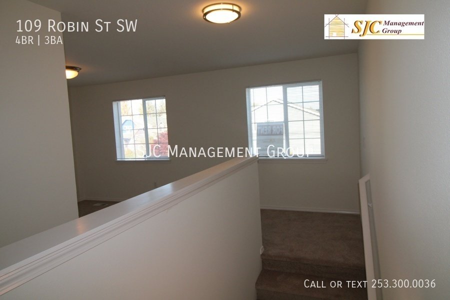 Four bedroom home for rent in Orting property image