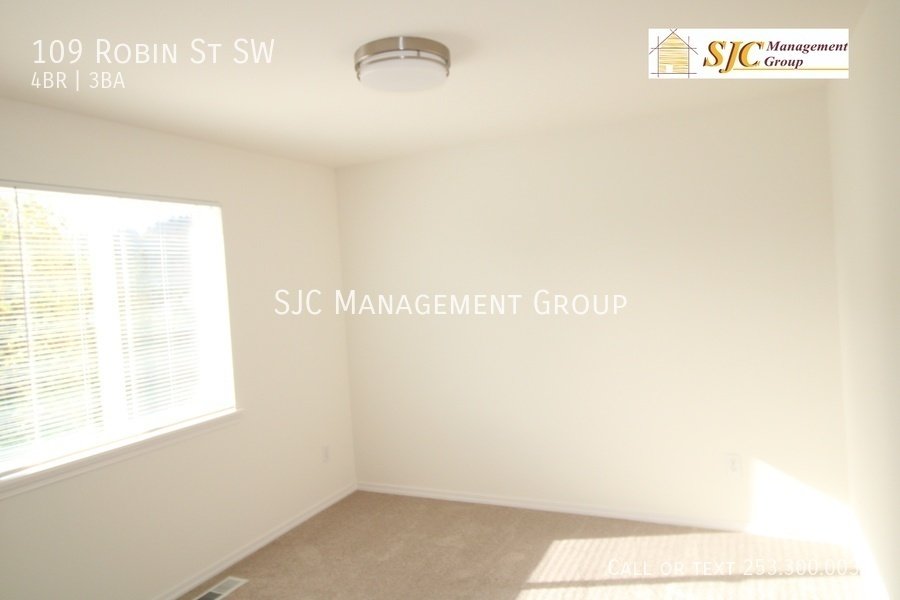 Four bedroom home for rent in Orting property image