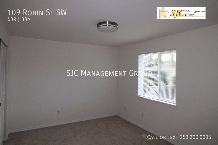 Four bedroom home for rent in Orting property image