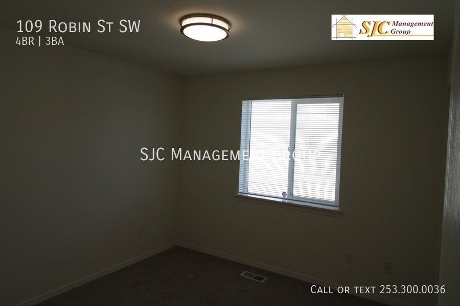 Four bedroom home for rent in Orting property image