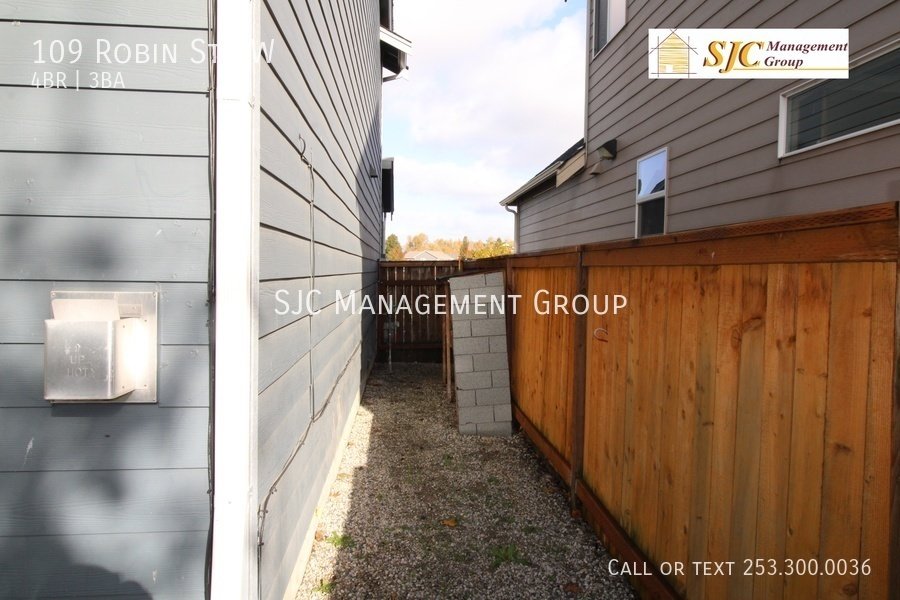 Four bedroom home for rent in Orting property image