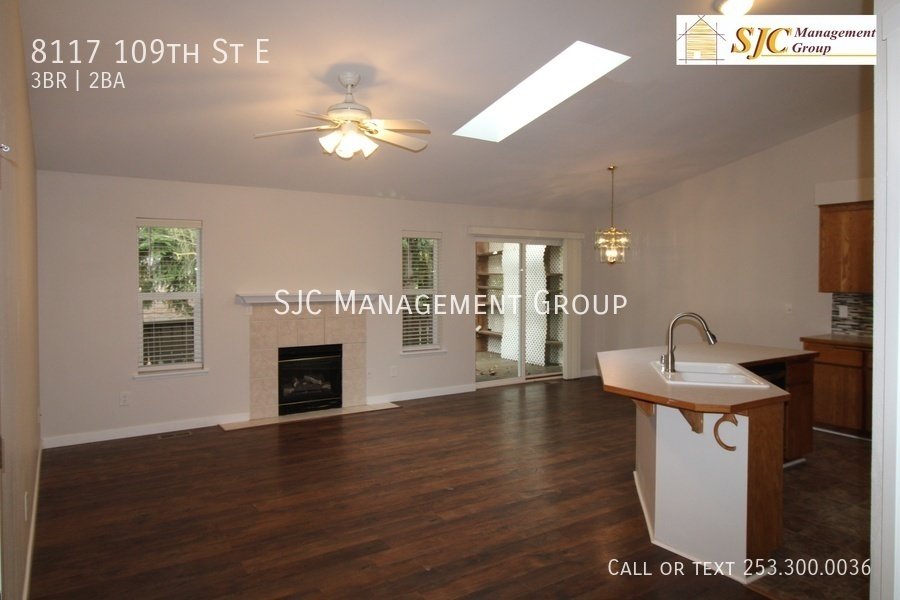 Three Bedroom 2 Bath Duplex South Hill Puyallup property image