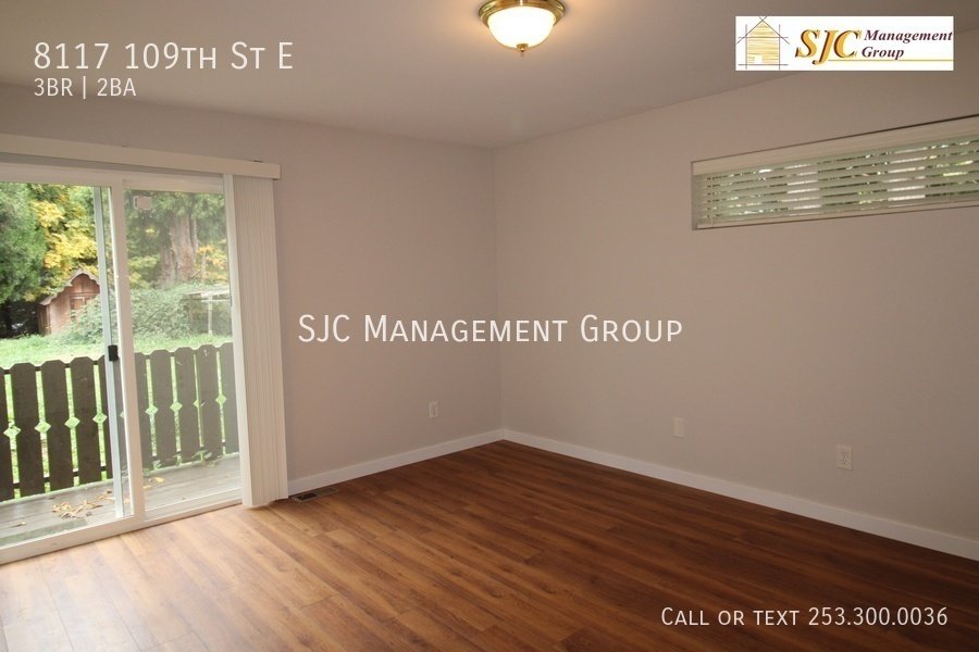 Three Bedroom 2 Bath Duplex South Hill Puyallup property image