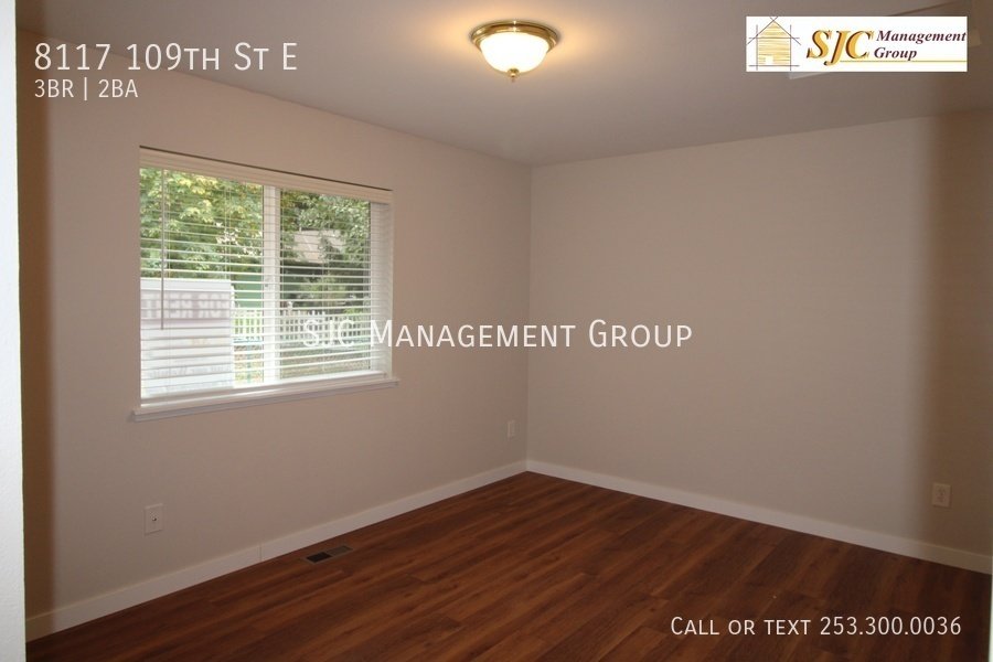 Three Bedroom 2 Bath Duplex South Hill Puyallup property image