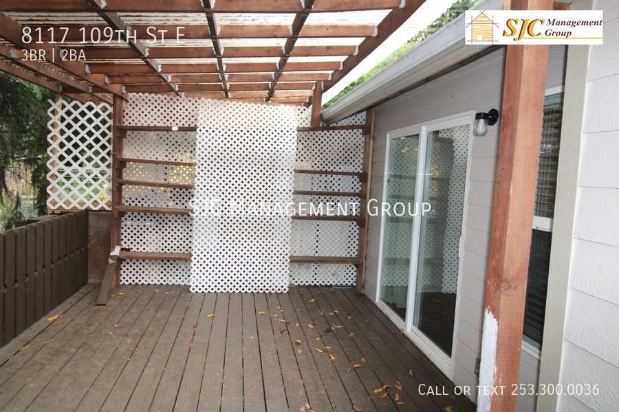 Three Bedroom 2 Bath Duplex South Hill Puyallup property image