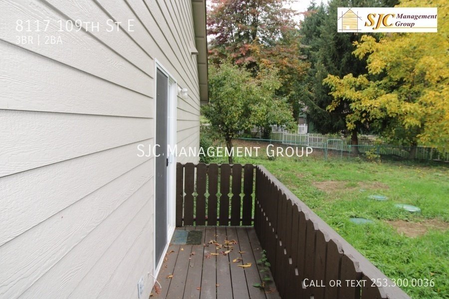 Three Bedroom 2 Bath Duplex South Hill Puyallup property image