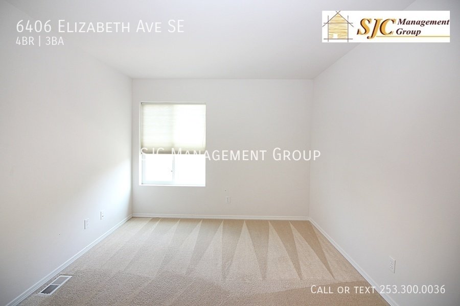 Four-bedroom home in Lakeland Hills for rent property image