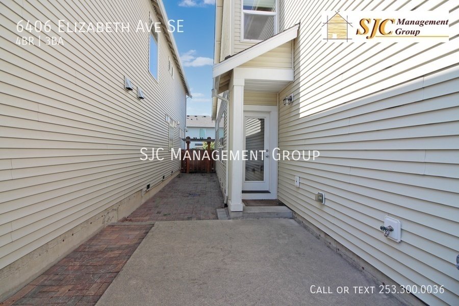 Four-bedroom home in Lakeland Hills for rent property image