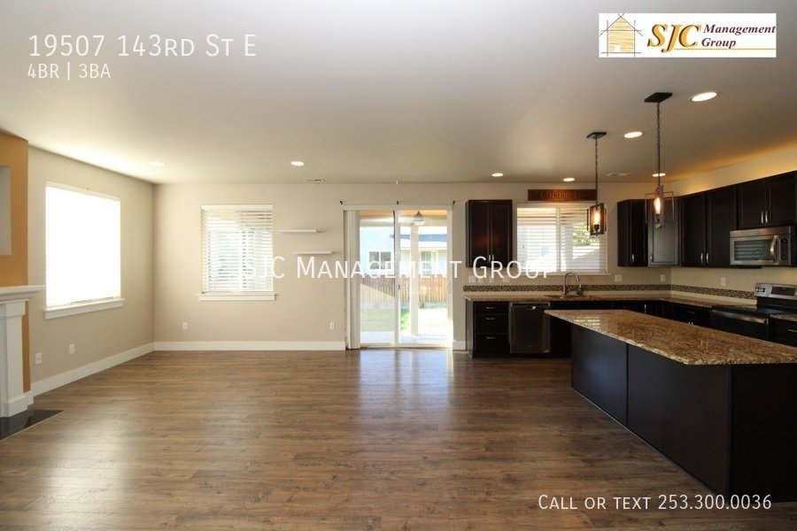 Four bedroom home in Tehaleh neighborhood of Bonney Lake property image