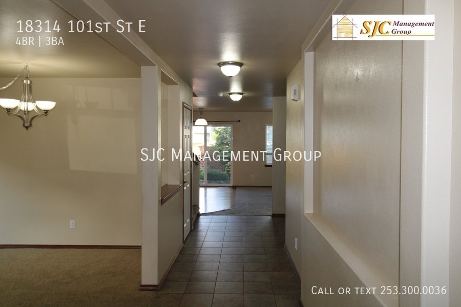 Four Bedroom+bonus room, 2.75 bath home for rent in Bonney Lake property image