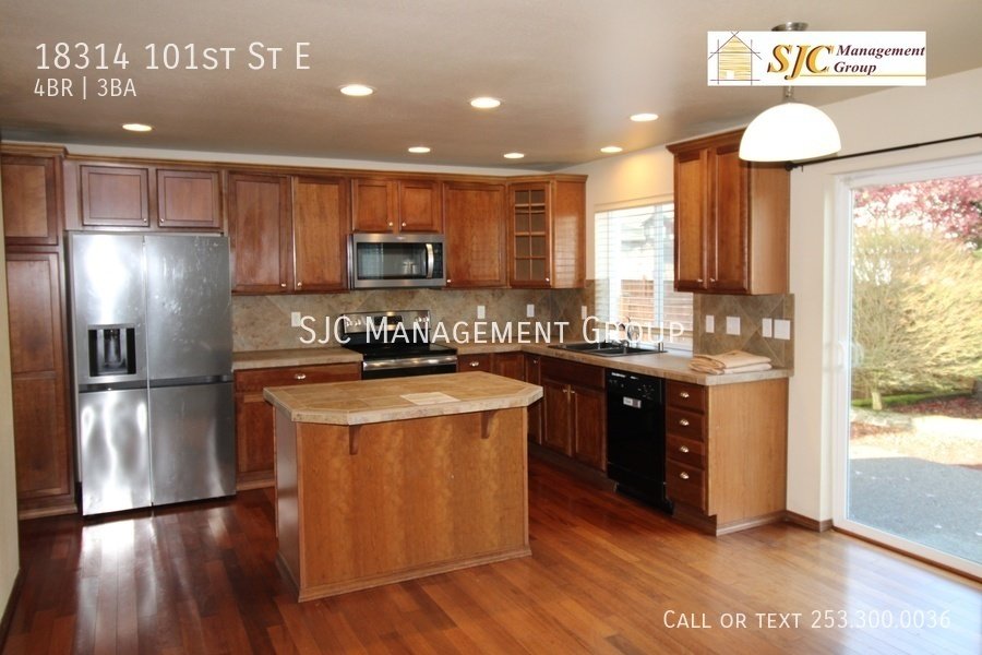 Four Bedroom+bonus room, 2.75 bath home for rent in Bonney Lake property image