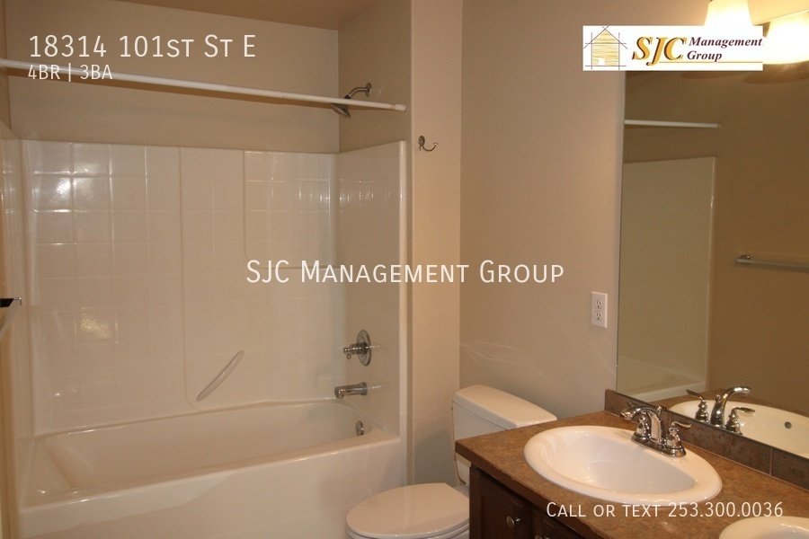 Four Bedroom+bonus room, 2.75 bath home for rent in Bonney Lake property image