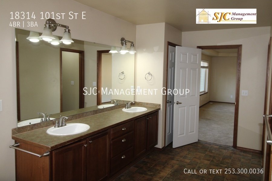 Four Bedroom+bonus room, 2.75 bath home for rent in Bonney Lake property image