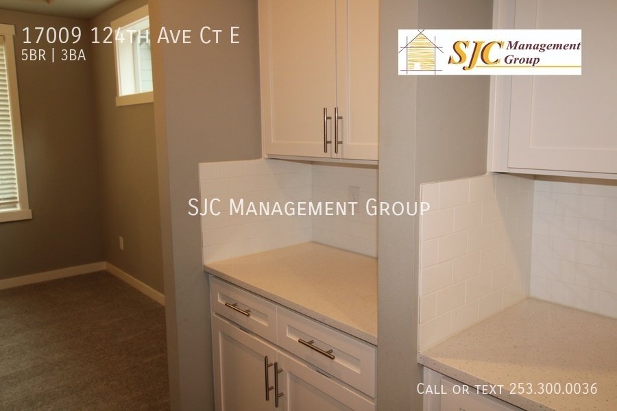 Five bedroom 3.5 bath home for rent in Puyallup property image