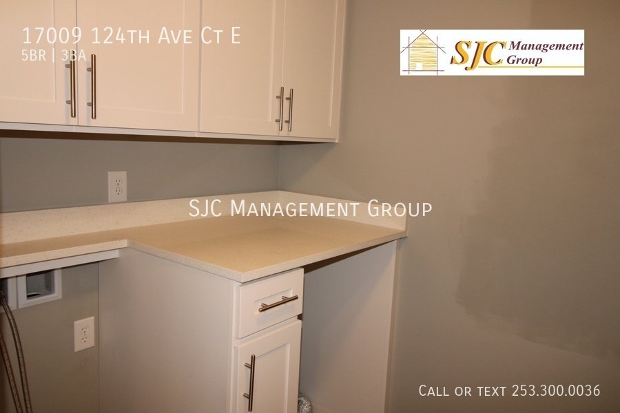 Five bedroom 3.5 bath home for rent in Puyallup property image