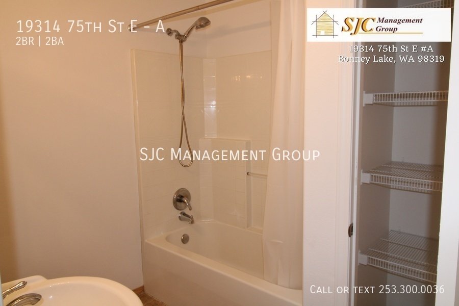 Two bedroom home for rent in Bonney Lake property image