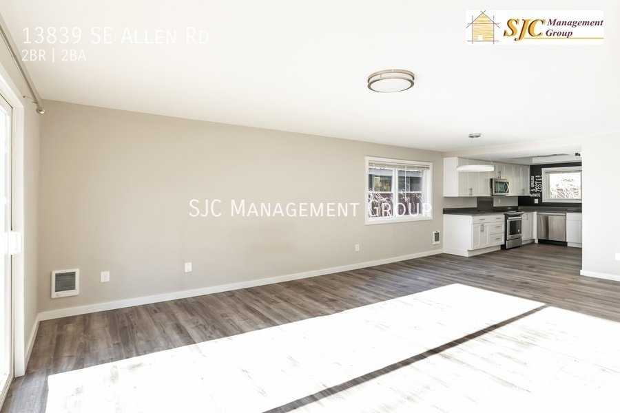 Two bedroom home for rent in Bellevue property image