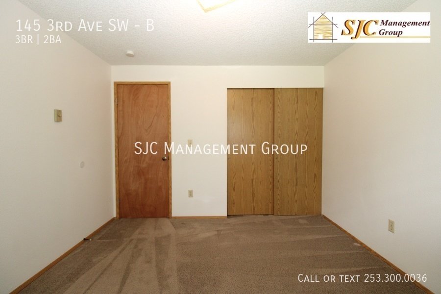 One story duplex for rent in Pacific, near Auburn. property image